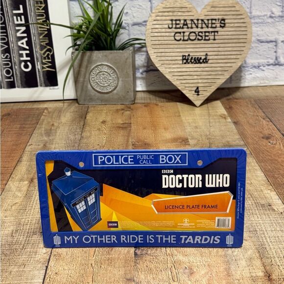 Doctor Who My Other Ride License Plate Frame
New unused - Picture 1 of 4